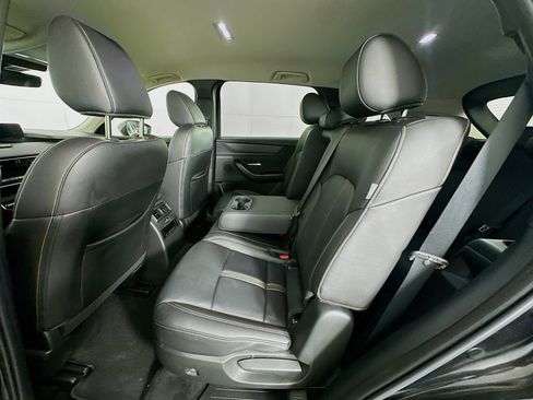 Used 2025 MAZDA CX-90 3.3 Turbo w/ Select Package image 28