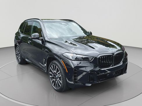 New 2026 BMW X5 xDrive50e w/ M Sport Package AWD/4WD image 1