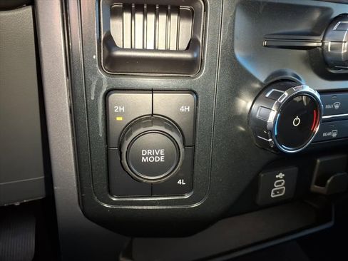 Certified 2025 Ford F150 XLT w/ Equipment Group 301A Standard image 12