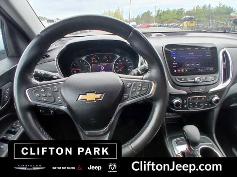 Used 2022 Chevrolet Equinox LT AWD/4WD image 20