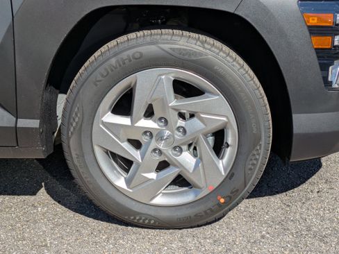 New 2026 Hyundai Kona SE image 11