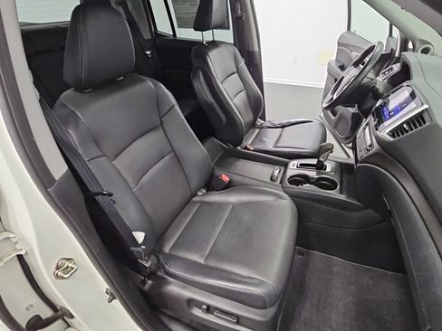 Used 2017 Honda Ridgeline RTL-T image 41