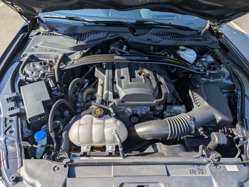 Certified 2020 Ford Mustang Coupe RWD image 33