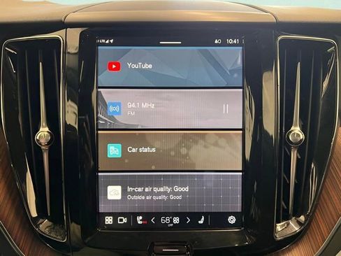 Used 2024 Volvo XC60 B5 Plus image 28