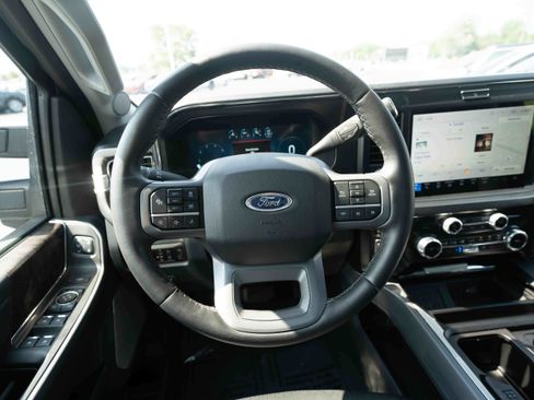 Used 2025 Ford F250 Lariat w/ Lariat Ultimate Package AWD/4WD image 21