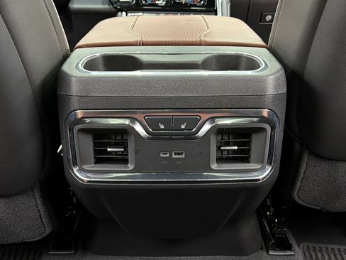 Used 2026 GMC Sierra 1500 Denali Ultimate AWD/4WD image 42