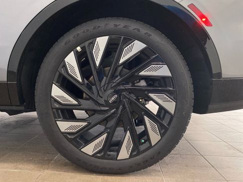 New 2025 Lincoln Nautilus Reserve w/ Jet Appearance Package image 24