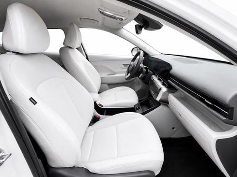 Used 2025 Hyundai Kona SEL FWD image 20