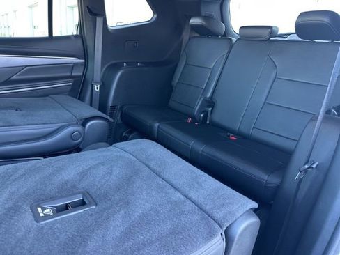 Used 2025 Buick Enclave Sport Touring image 50