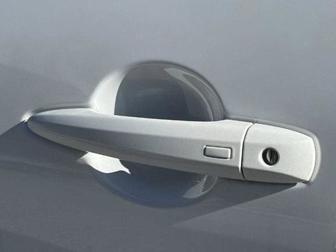 Certified 2025 Nissan Sentra SR image 29