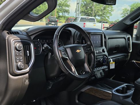Used 2022 Chevrolet Silverado 3500 High Country AWD/4WD image 14