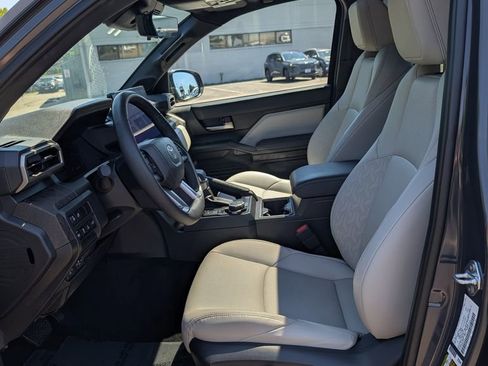 Certified 2025 Toyota Tacoma Limited AWD/4WD image 14