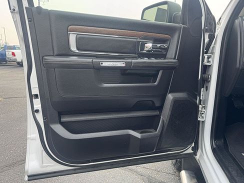 Used 2016 RAM 1500 Laramie w/ Convenience Group AWD/4WD image 13