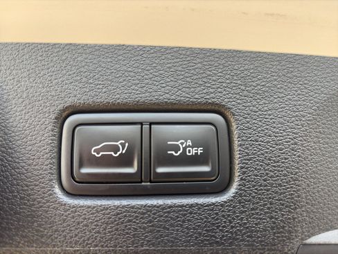 Used 2025 Kia Telluride S FWD image 25
