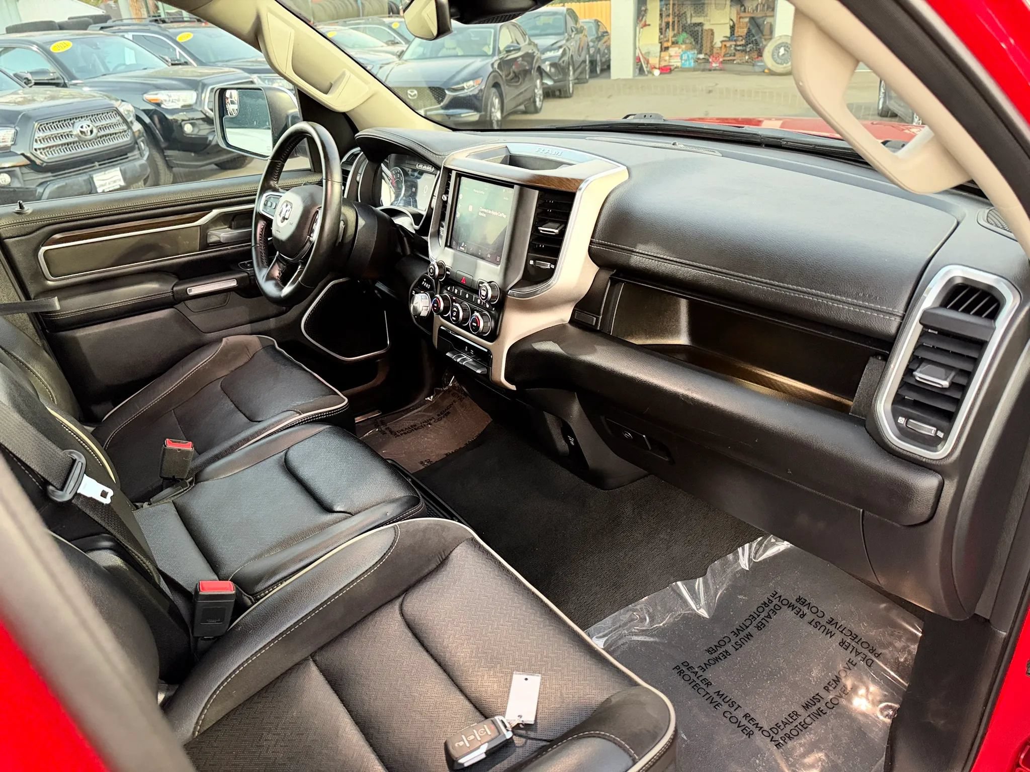 Used 2022 RAM 1500 Laramie AWD/4WD image 22