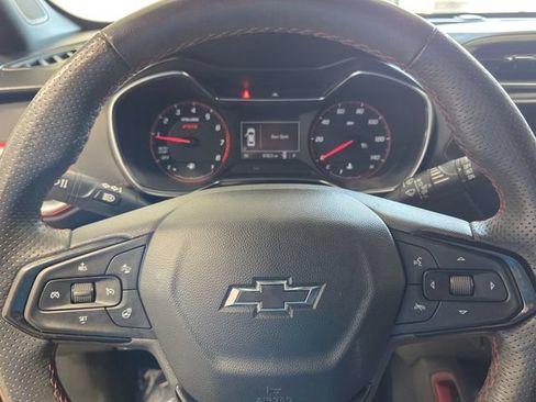 Used 2022 Chevrolet TrailBlazer RS FWD image 24