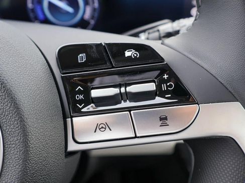 New 2026 Hyundai Elantra Limited image 18