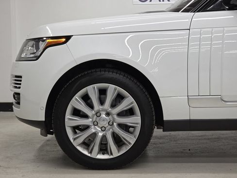 Used 2016 Land Rover Range Rover Supercharged AWD/4WD image 38