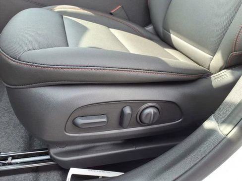 New 2026 Chevrolet Trax RS image 8