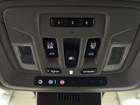 Used 2022 GMC Sierra 1500 Denali w/ Technology Package image 29