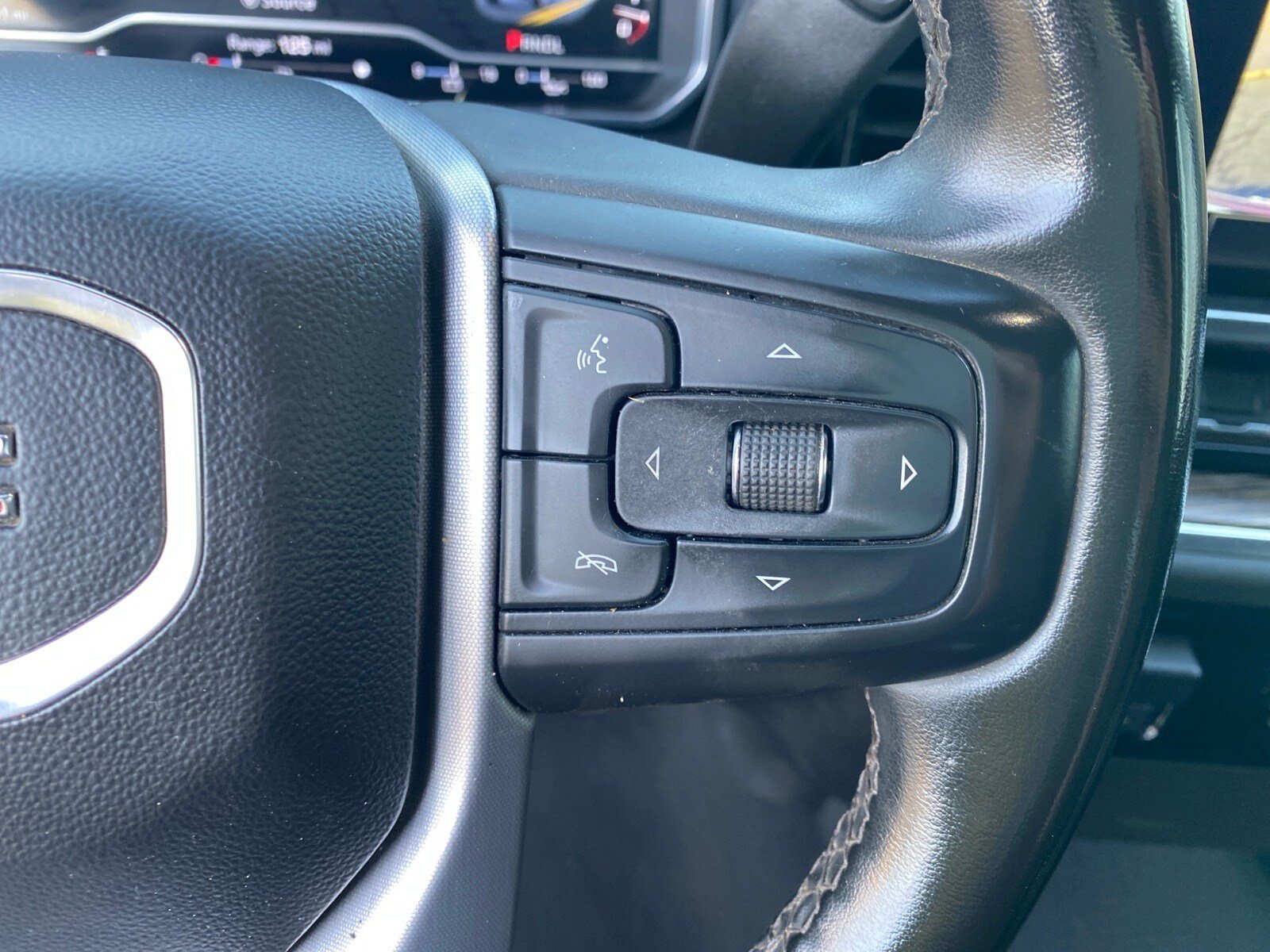 Used 2024 GMC Sierra 2500 SLE AWD/4WD image 18
