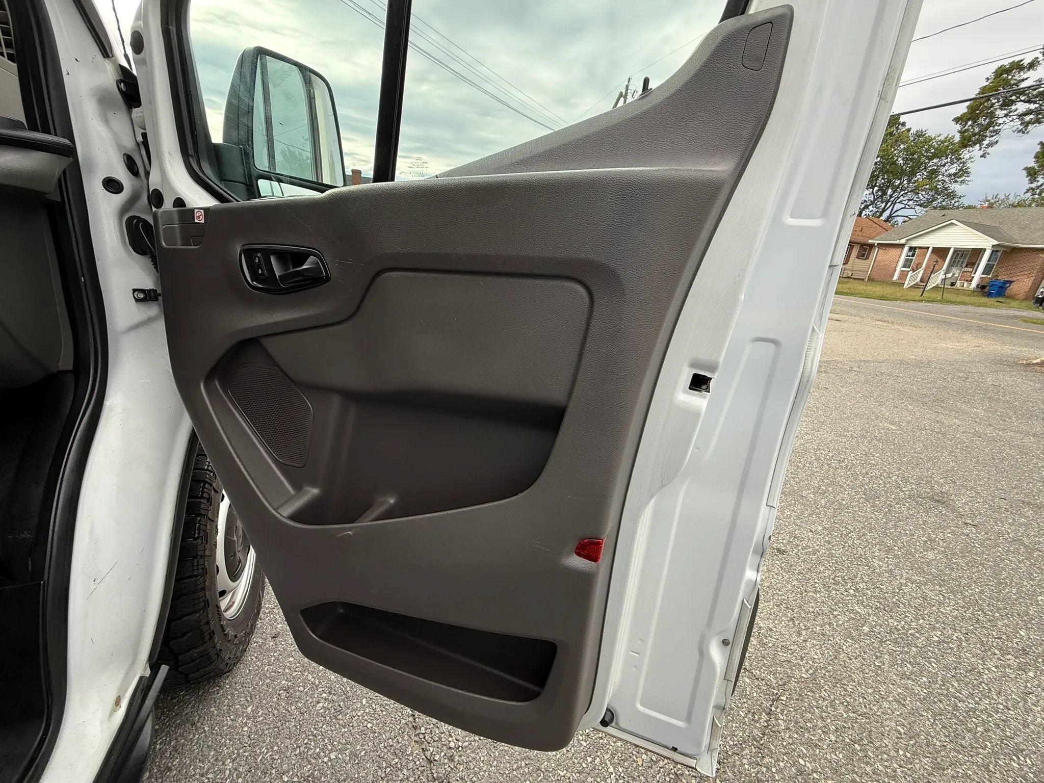 Used 2020 Ford Transit 250 Medium Roof w/ Load Area Protection Package RWD image 43