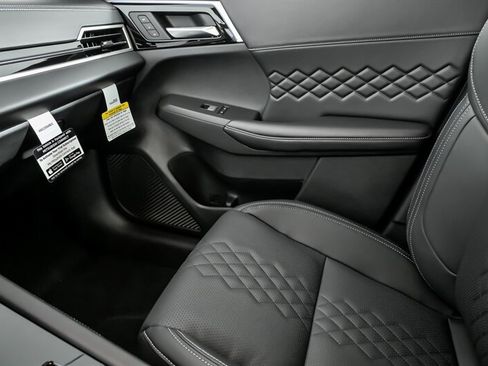 New 2025 Mitsubishi Outlander SEL Black Edition image 27