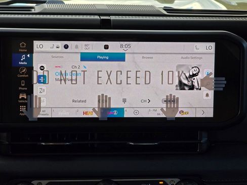 New 2025 Jeep Gladiator Mojave w/ Convenience Group image 8