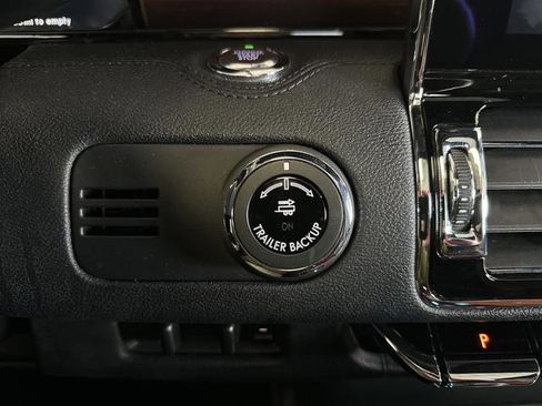 Used 2020 Lincoln Navigator Reserve w/ Equipment Group 208A Reserve image 31