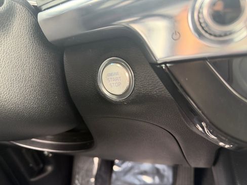 Used 2022 Kia Telluride S FWD image 18