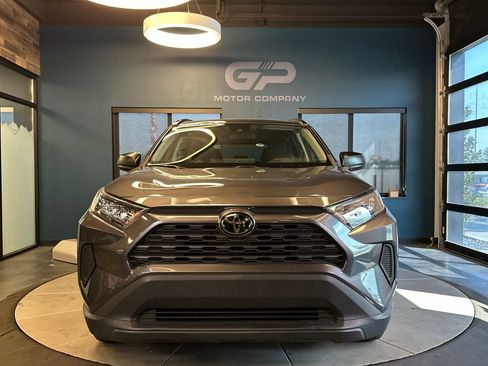 Used 2021 Toyota RAV4 LE w/ Carpet Mat Package (TMS) AWD/4WD image 8