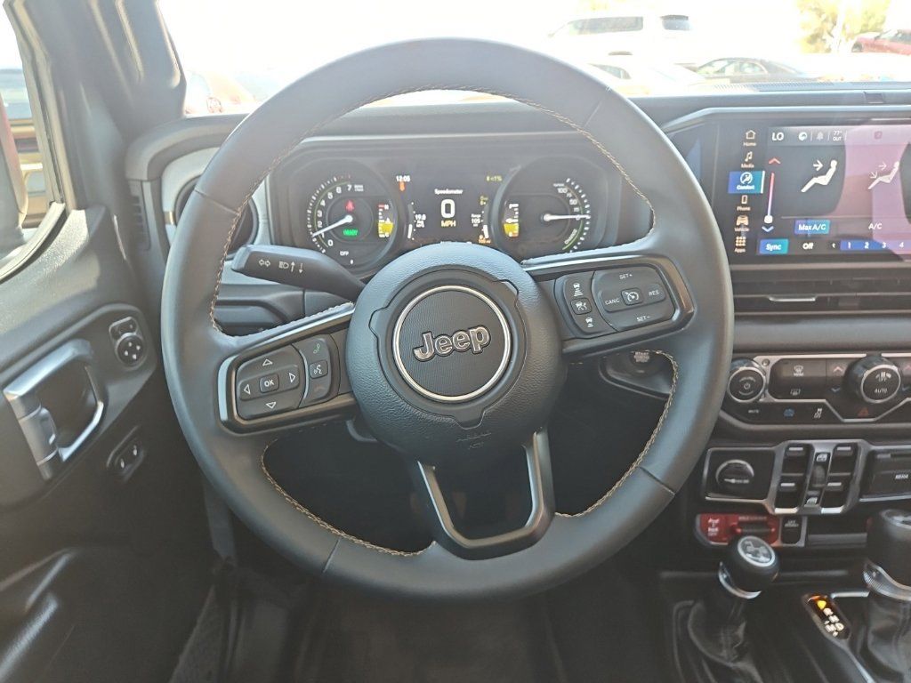 Used 2024 Jeep Wrangler Unlimited AWD/4WD image 28