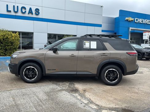 Used 2023 Nissan Pathfinder Rock Creek AWD/4WD image 8