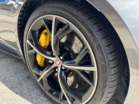 Used 2017 Jaguar F-TYPE R AWD/4WD image 6