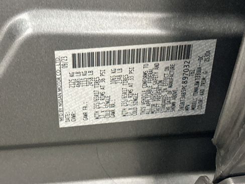 Used 2023 Nissan Rogue S AWD/4WD image 12