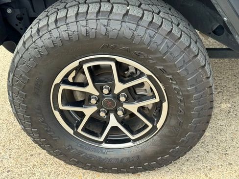 Used 2024 Jeep Wrangler Unlimited Rubicon AWD/4WD image 40