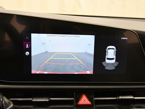 Certified 2025 Kia Niro EX image 24