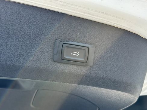 Used 2015 Audi Q7 3.0T Premium Plus w/ Premium Plus Package image 38