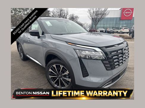 New 2026 Nissan Pathfinder Platinum image 1