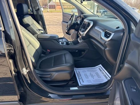 Certified 2020 GMC Acadia SLT w/ Driver Alert Package II image 30