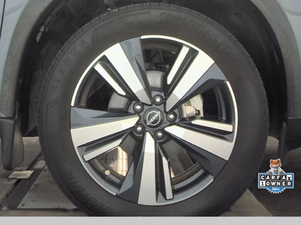 Used 2023 Nissan Rogue SL w/ SL Premium Package FWD image 9