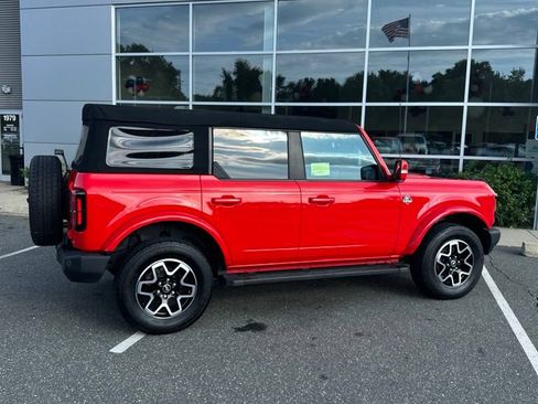 Used 2023 Ford Bronco Outer Banks AWD/4WD image 5