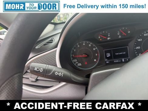 Used 2022 Chevrolet Malibu LT FWD image 16