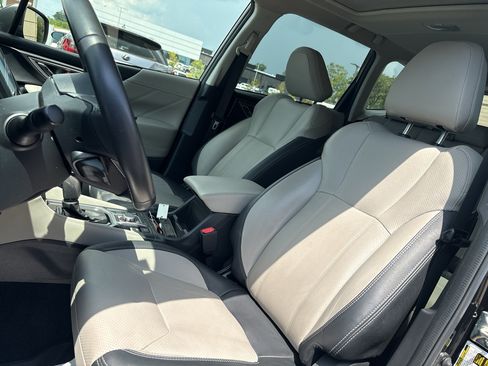 Used 2020 Subaru Forester Limited w/ Popular Package #3 AWD/4WD image 11
