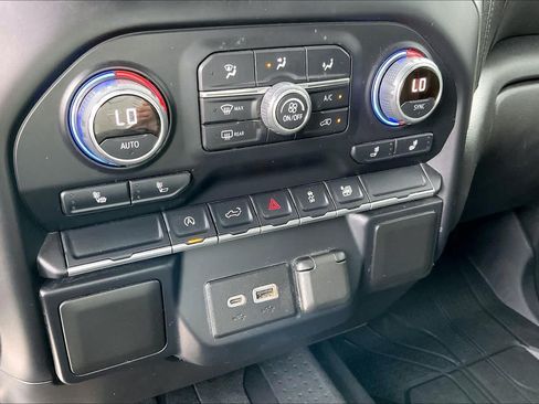 Used 2021 Chevrolet Silverado 1500 LT AWD/4WD image 35