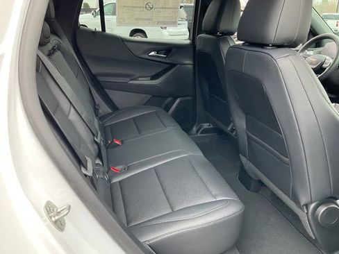 New 2026 Chevrolet Equinox LT w/ Convenience Package II image 17