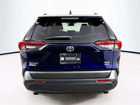 Used 2020 Toyota RAV4 XLE w/ All Weather Liner Package AWD/4WD image 6