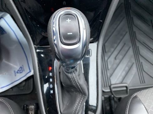 Used 2022 Buick Encore Preferred w/ Safety Package image 24