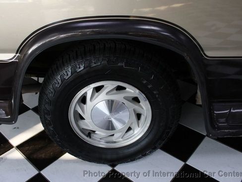 Used 2000 Ford E-150 and Econoline 150 E-150 Recreational image 32