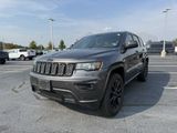 Used 2018 Jeep Grand Cherokee Altitude image 3